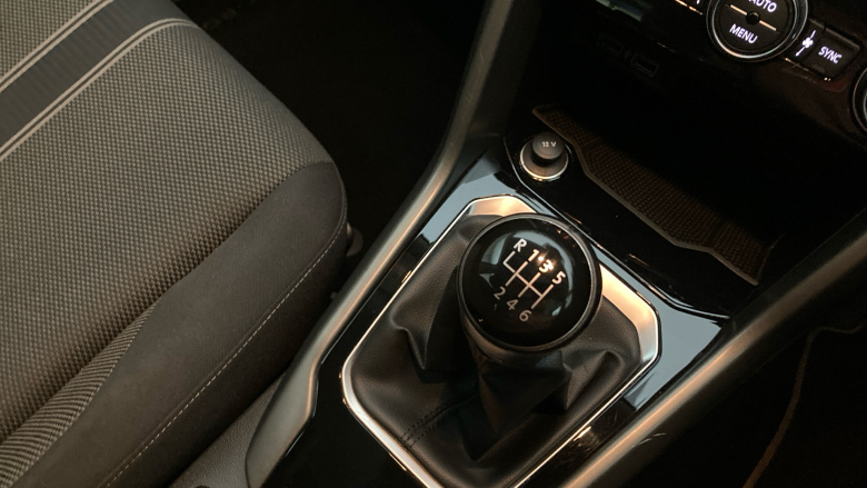 Volkswagen T-Roc 1.0 TSI SE 5dr Petrol Hatchback